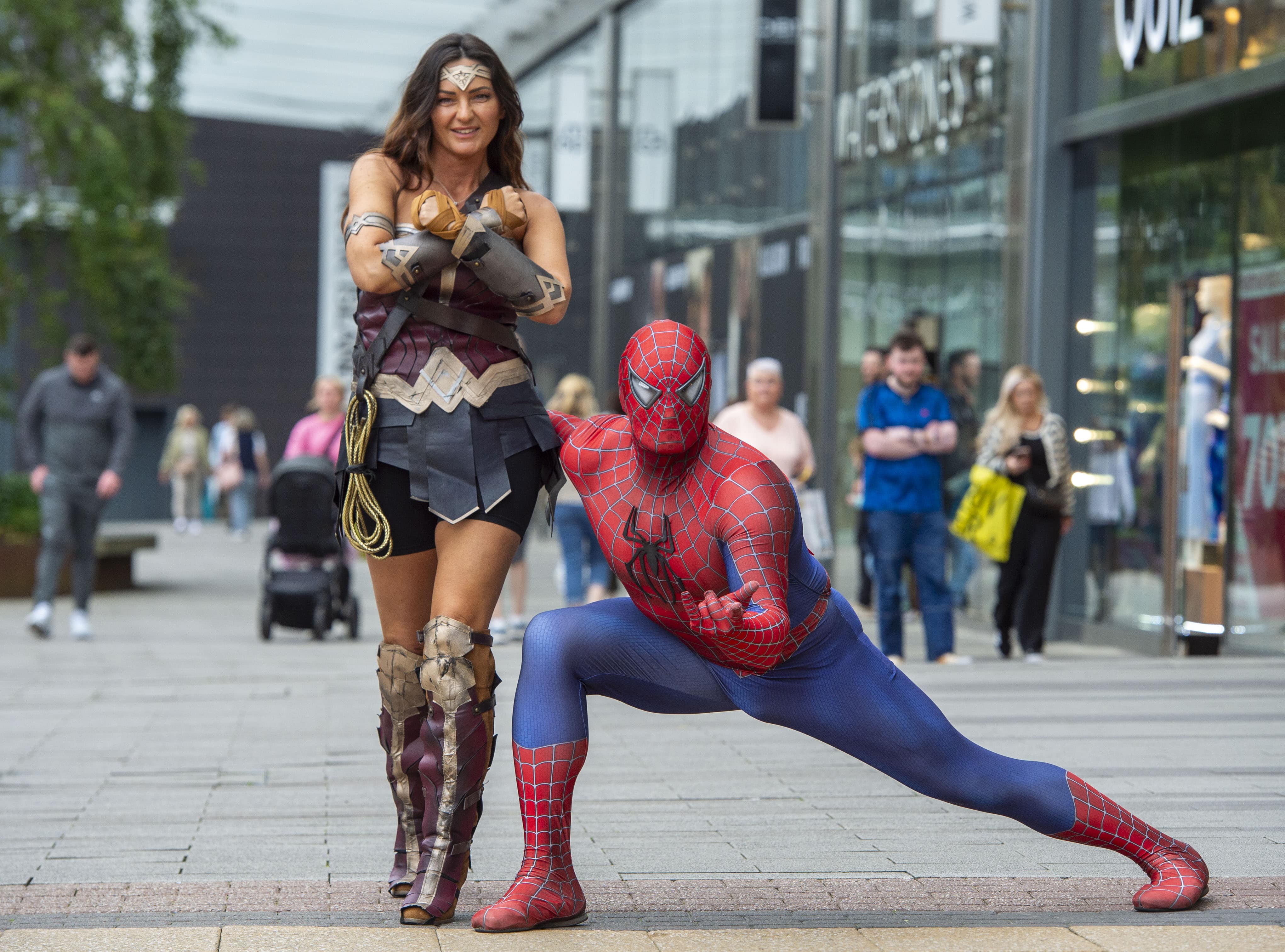Join us this summer at Glasgow Fort for Lights, Camera, Summer!
