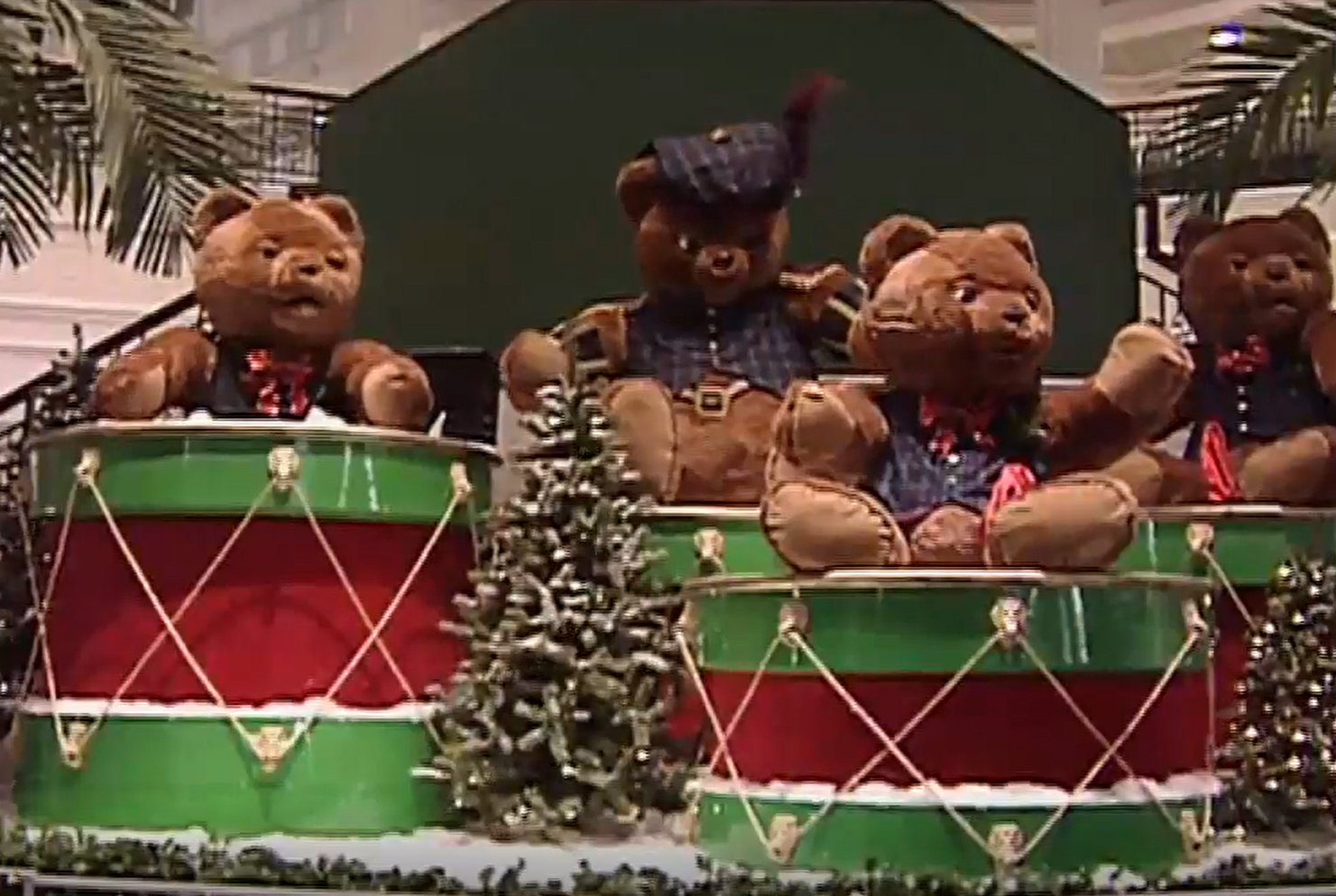 The Meadowhall singing bears.